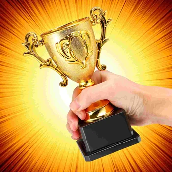 Награда за трофей Трофеи Пластмасова купа Детски награди Златен победител Наградни чаши Награди за подарък за игра Детски спортни чашипластично парти Футбол